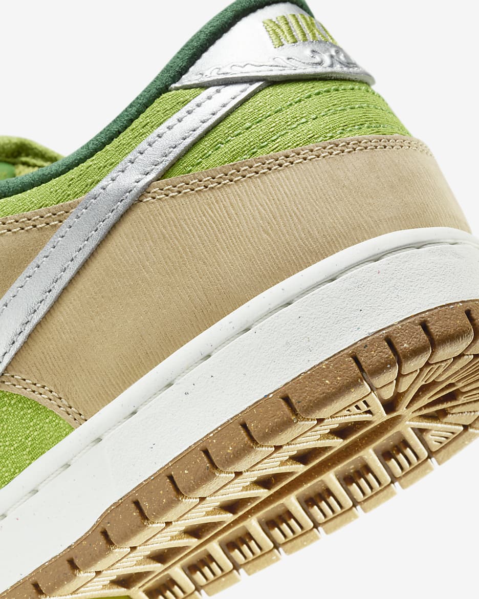 Nike SB Dunk Low Pro Zapatillas de skateboard - Sesame/Pear/Fir/Plata metalizado