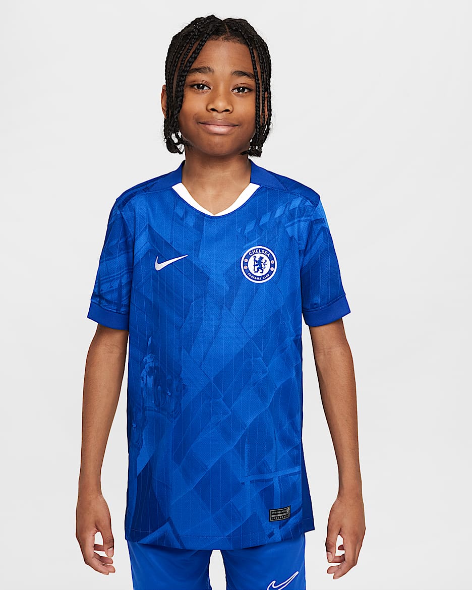 Chelsea F.C. 2025/26 Stadium hazai Nike Dri-FIT replika futballmez nagyobb gyerekeknek - Rush Blue/Fehér/Speed Red/Fehér