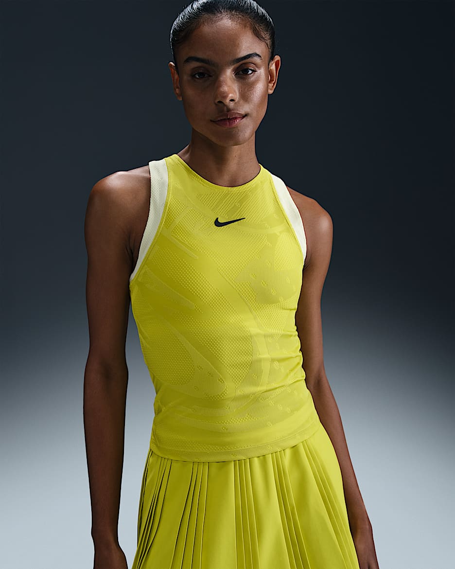 Camiseta de tirantes de tenis Dri-FIT para mujer NikeCourt Slam - Alto voltaje/Verde luminoso/Alto voltaje/Ceniza medio