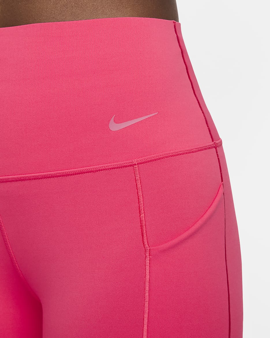 Shorts de ciclismo con bolsillos de 13 cm de tiro alto y media sujeción para mujer Nike Universa - Rosa margarita/Negro