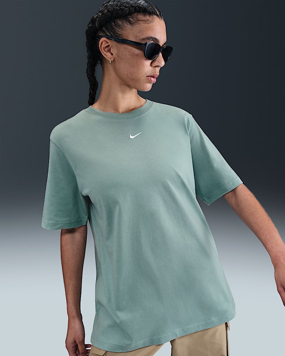 Nike Sportswear Essential Women's T-Shirt - Cannon