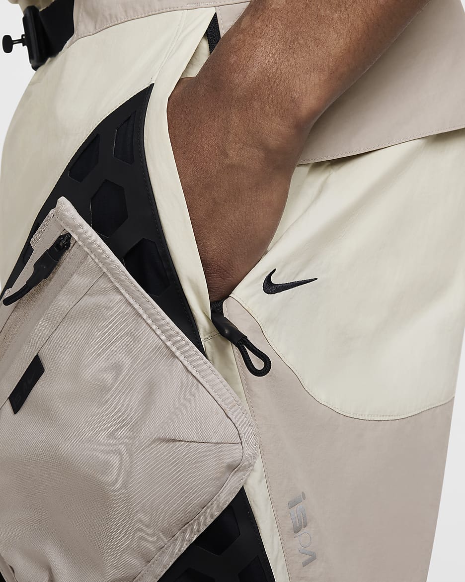 Nike ISPA Shorts - Light Bone/Moon Particle/Black