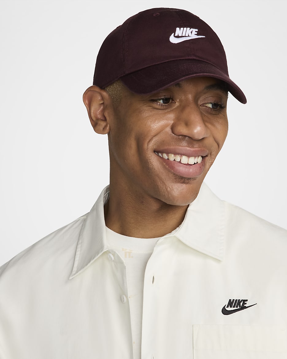 Nike Club Unstructured Futura Wash Cap - Burgundy Crush/White