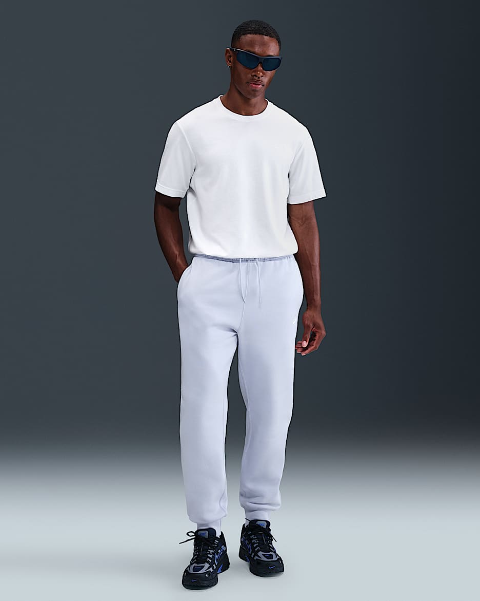 Nike Club-Jogger (Herren) - Ghost/Ghost/Weiß