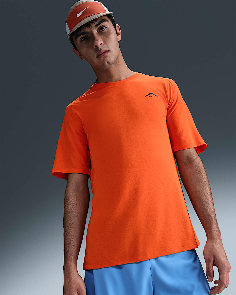 Nike Trail Solar Chase Men's Dri-FIT ADV Short-Sleeve Running Top - Safety Orange/Black