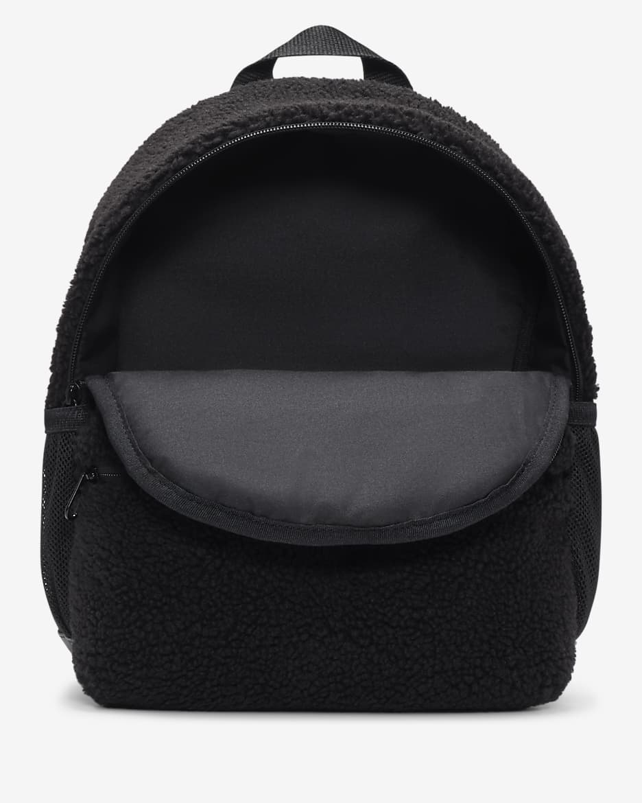 Nike Brasilia JDI Minirucksack für Kinder (11 l) - Schwarz/Schwarz/Schwarz