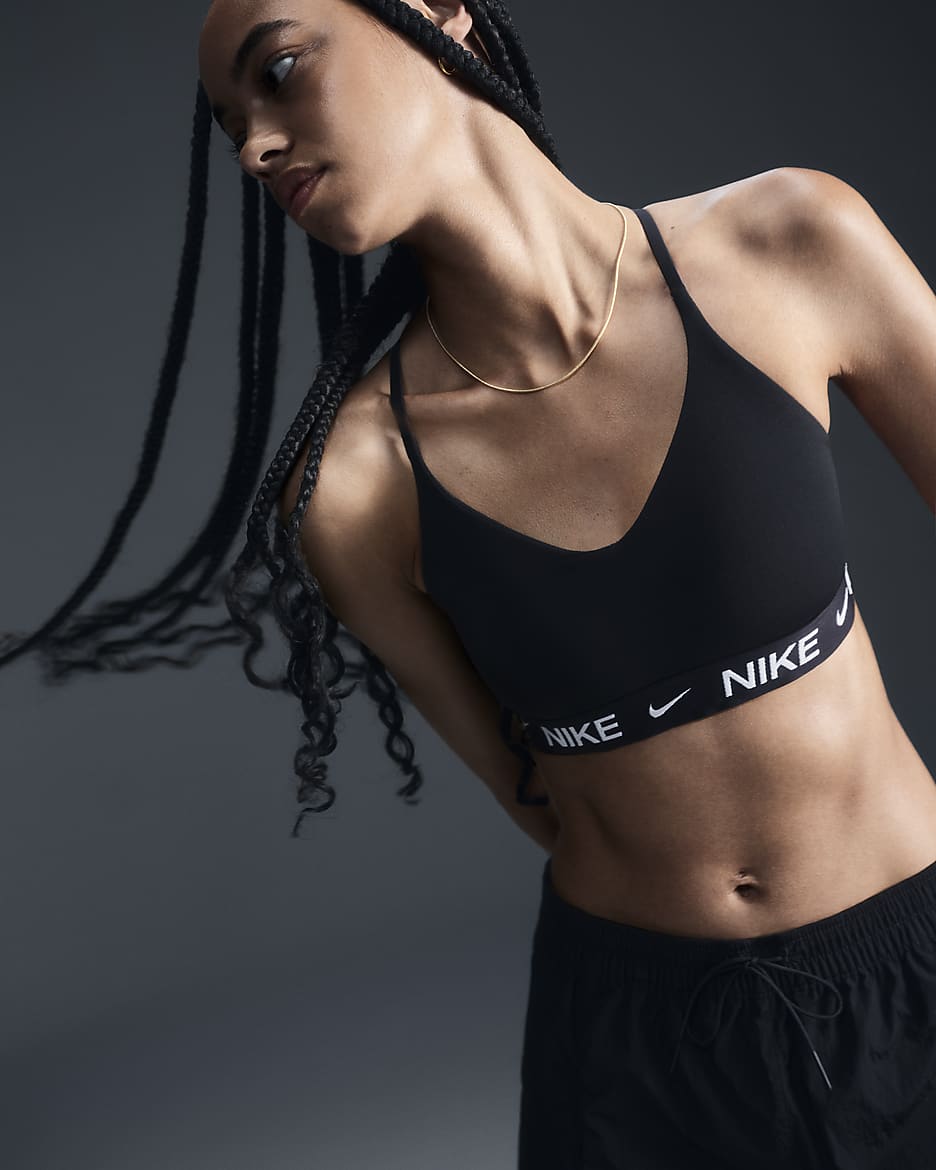 Brassière de sport réglable rembourrée à maintien léger Nike Indy pour femme - Noir/Noir/Blanc