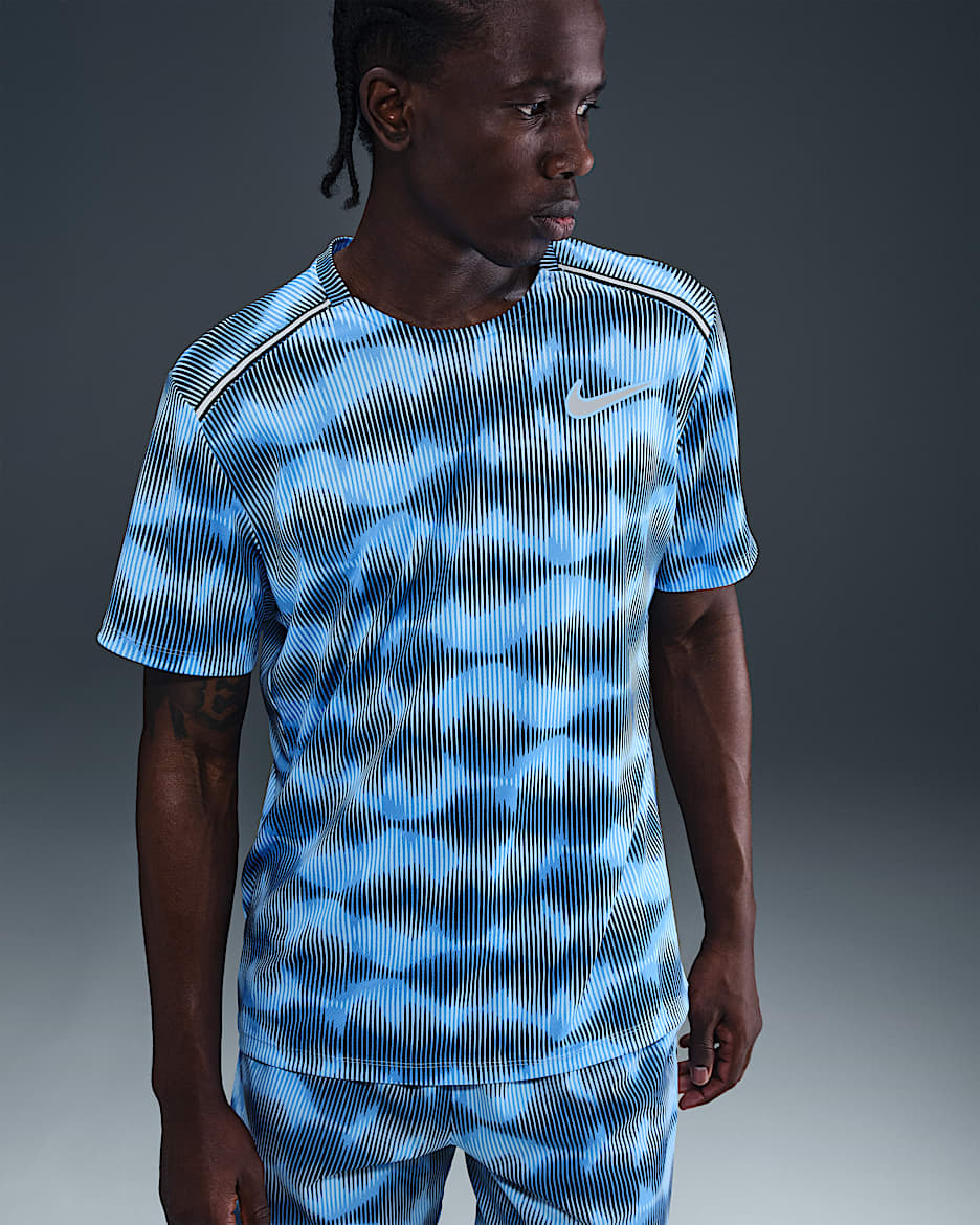 Nike Miler Kurzarm-Laufoberteil für Herren - University Blue/Glacier Blue/Midnight Navy/Metallic Silver