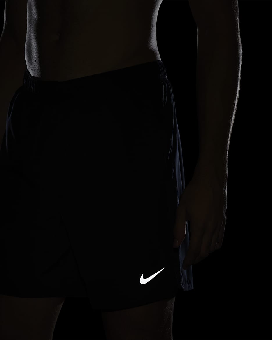 Nike Challenger Dri-FIT 2-in-1-Laufshorts für Herren (ca. 18 cm) - Obsidian/Obsidian/Schwarz