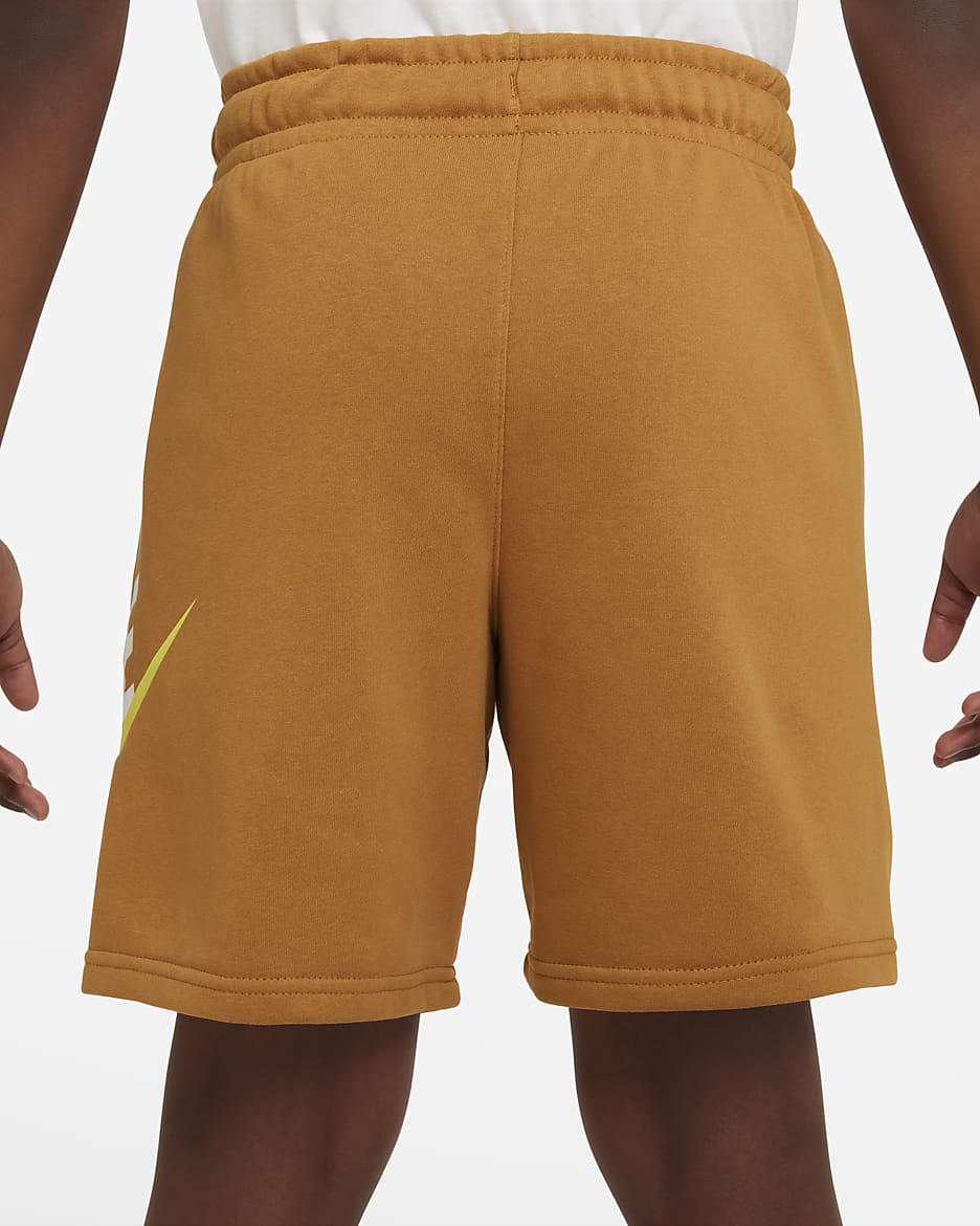 Shorts para niño talla grande Nike Sportswear Club (talla extendida) - Ocre desierto/Ocre desierto/Amarillo opti/Blanco