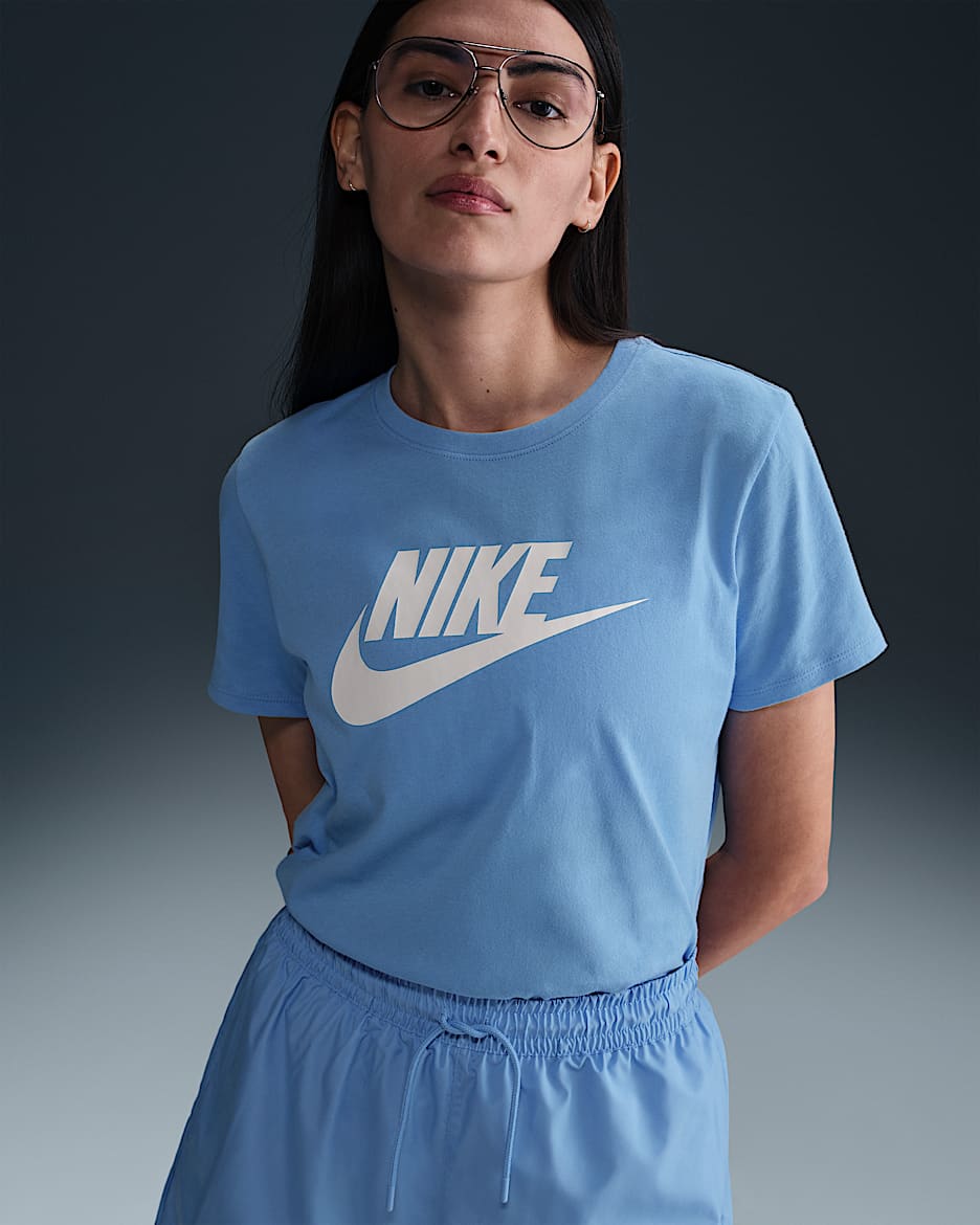 Playera con logotipo para mujer Nike Sportswear Essentials - Azul universitario