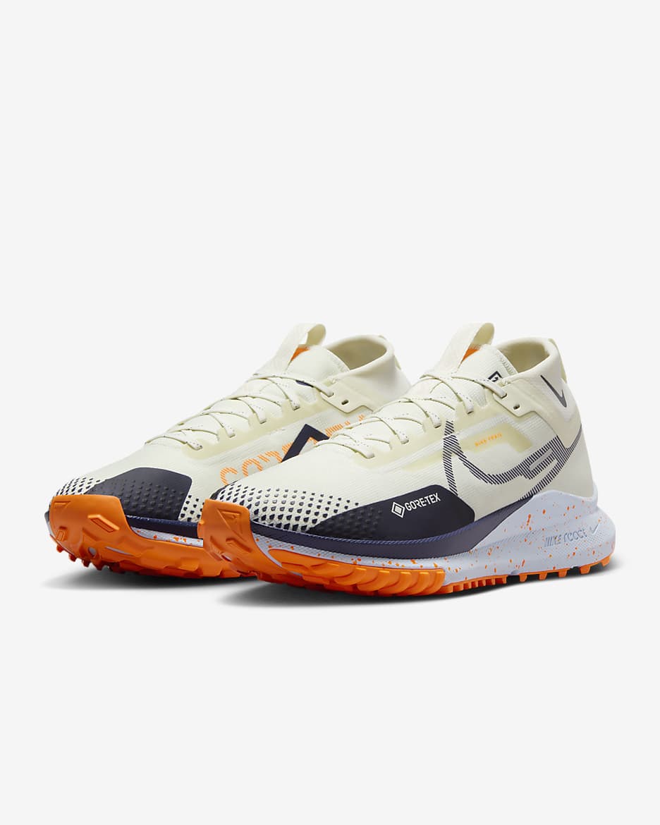 Nike Pegasus Trail 4 GORE-TEX Su Geçirmez Arazi Tipi Erkek Koşu Ayakkabısı - Sea Glass/Total Orange/Blue Tint/Purple Ink