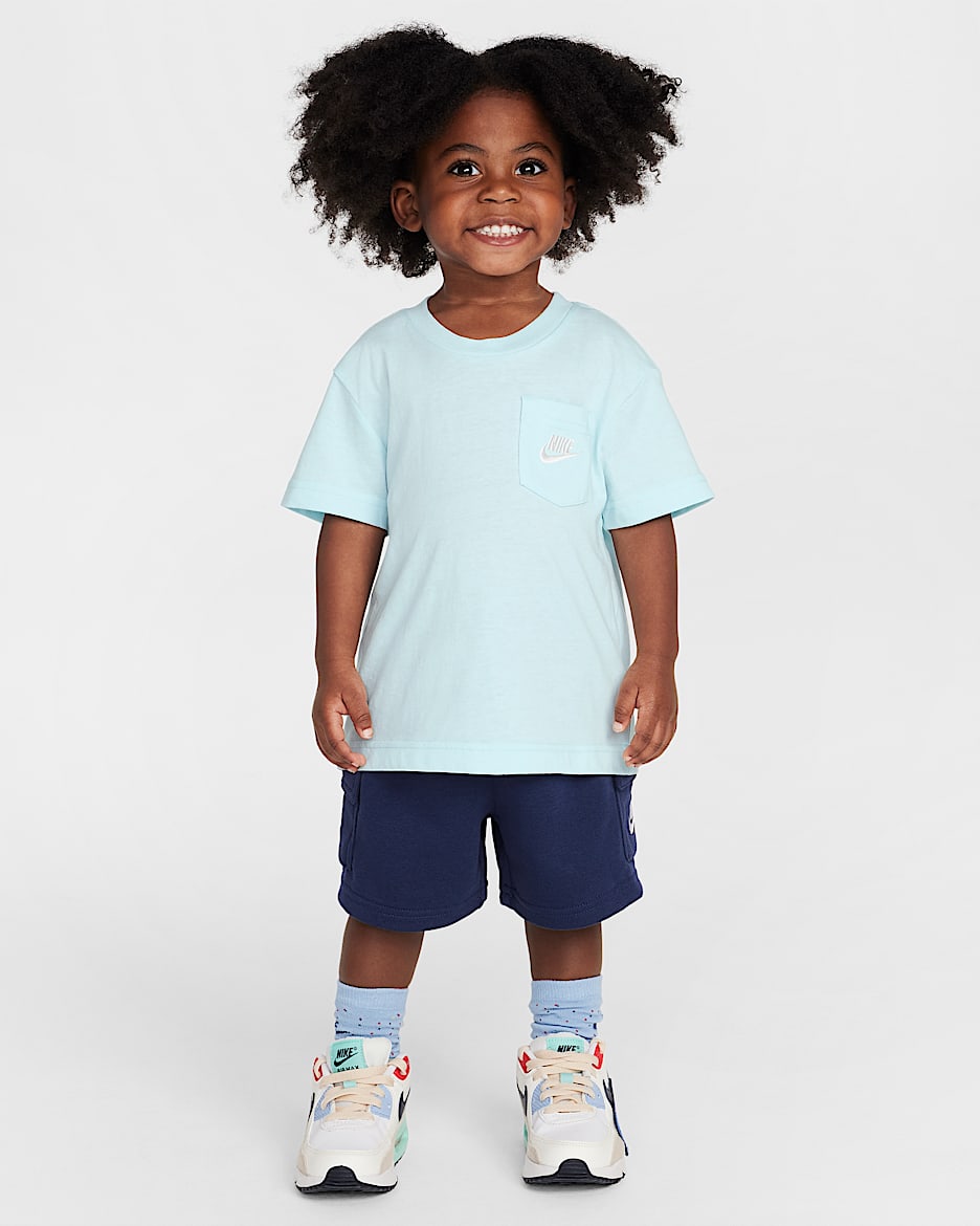 Nike Sportswear Conjunto de playera con bolsillo y shorts de French Terry para bebé - Azul marino medianoche