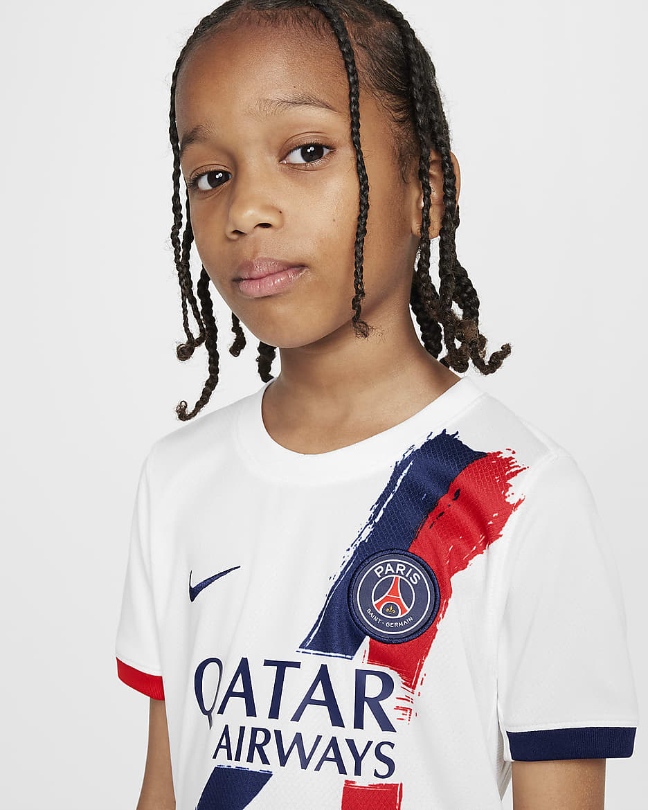 Paris Saint-Germain 2024/25 Stadium Away Younger Kids' Nike Football Replica 3-Piece Kit - White/Midnight Navy/University Red/Midnight Navy