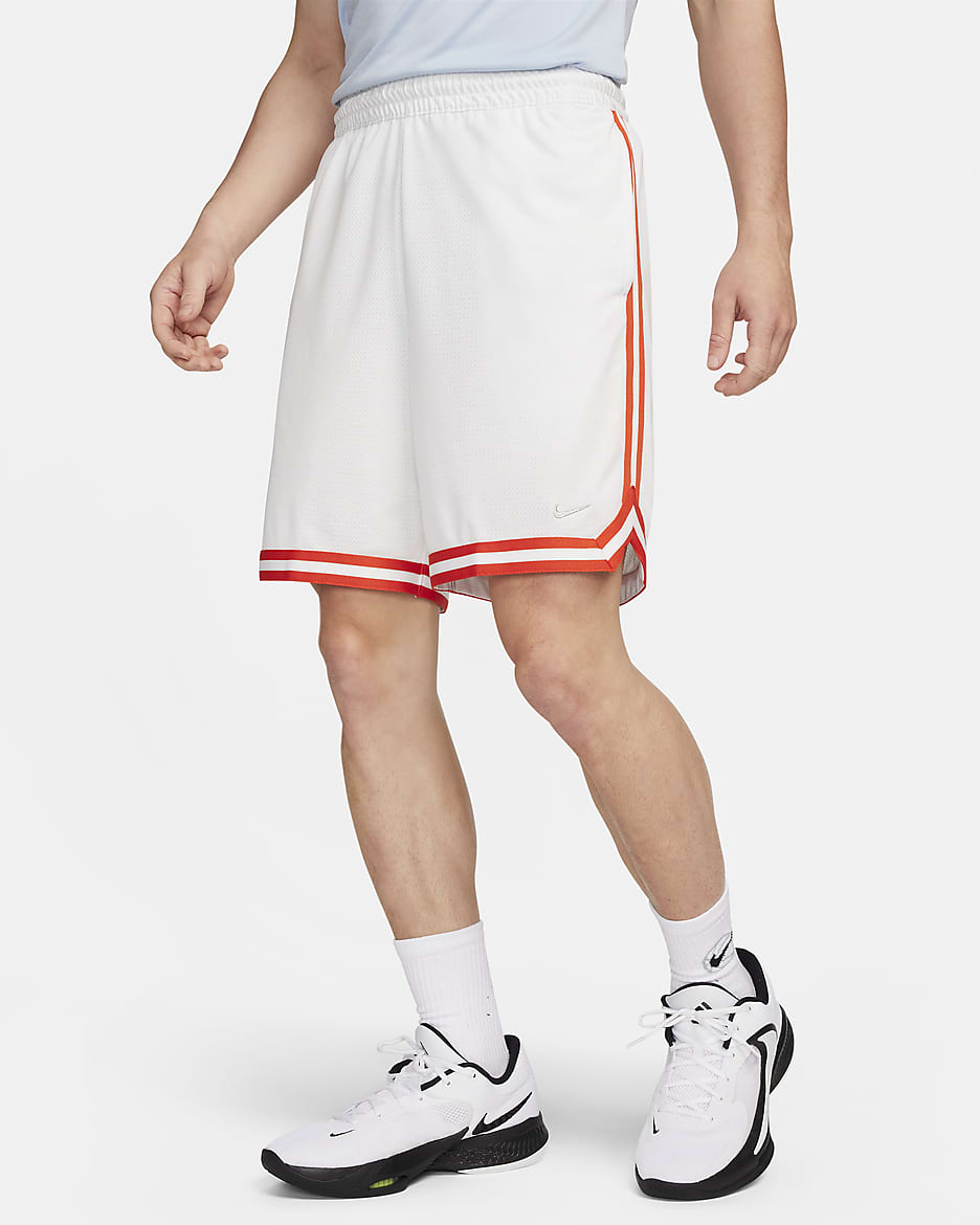 ナイキ DNA メンズ Dri-FIT 21cm バスケットボールショートパンツ - サミットホワイト/ピカンテレッド/メタリックシルバー