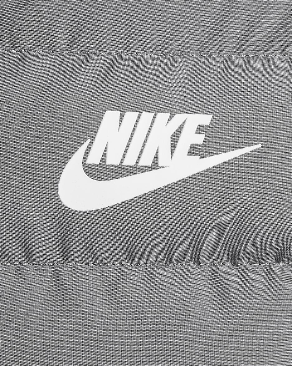 Nike Sportswear Lightweight Synthetic Fill lockere Jacke mit Kapuze für ältere Kinder - Smoke Grey/Smoke Grey/Weiß