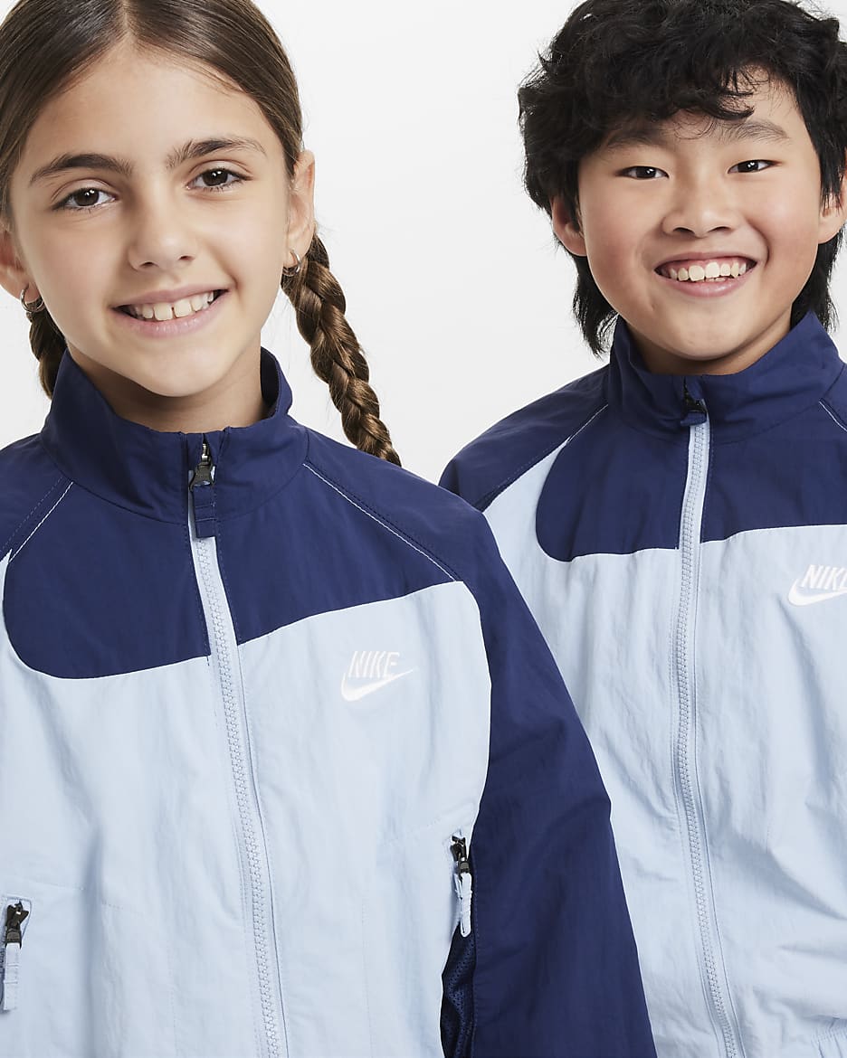 Nike Sportswear Amplify Older Kids' Woven Full-Zip Jacket - Light Armoury Blue/Midnight Navy/White