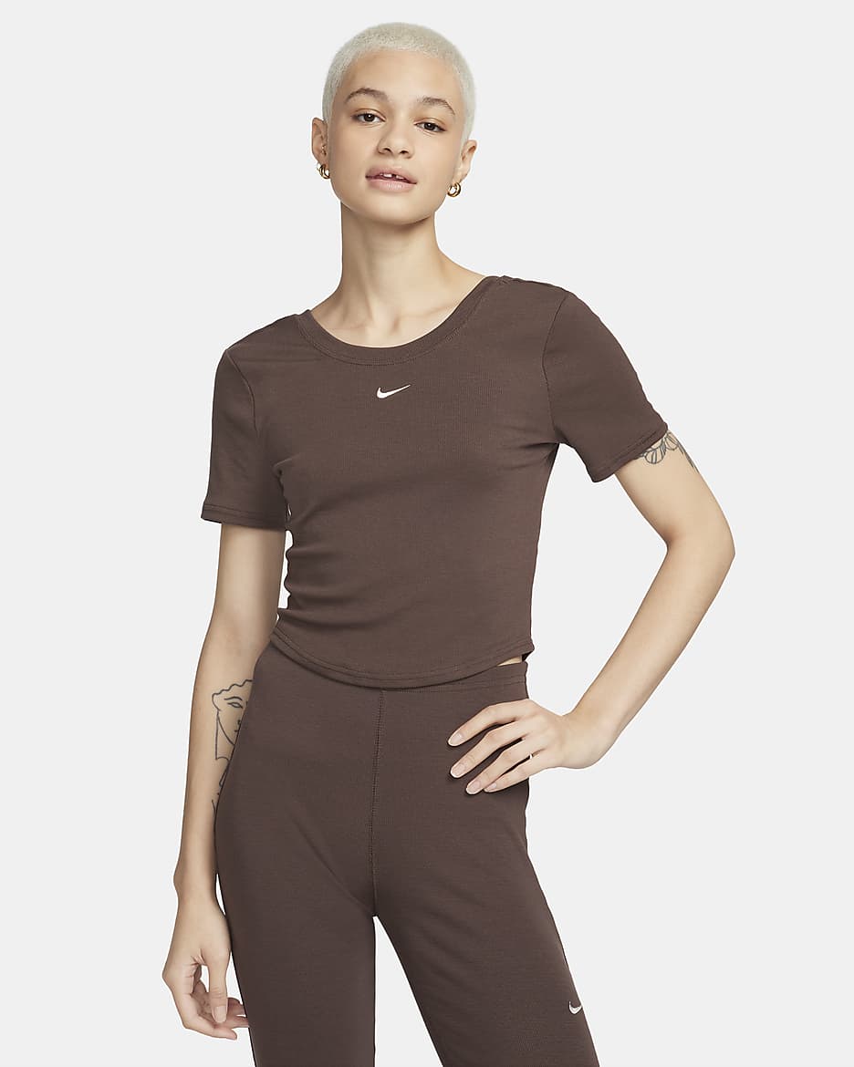 Nike Sportswear Chill Knit enges Kurzarm-Mini-Rippen-Oberteil mit Scoop-Rücken für Damen - Baroque Brown/Sail