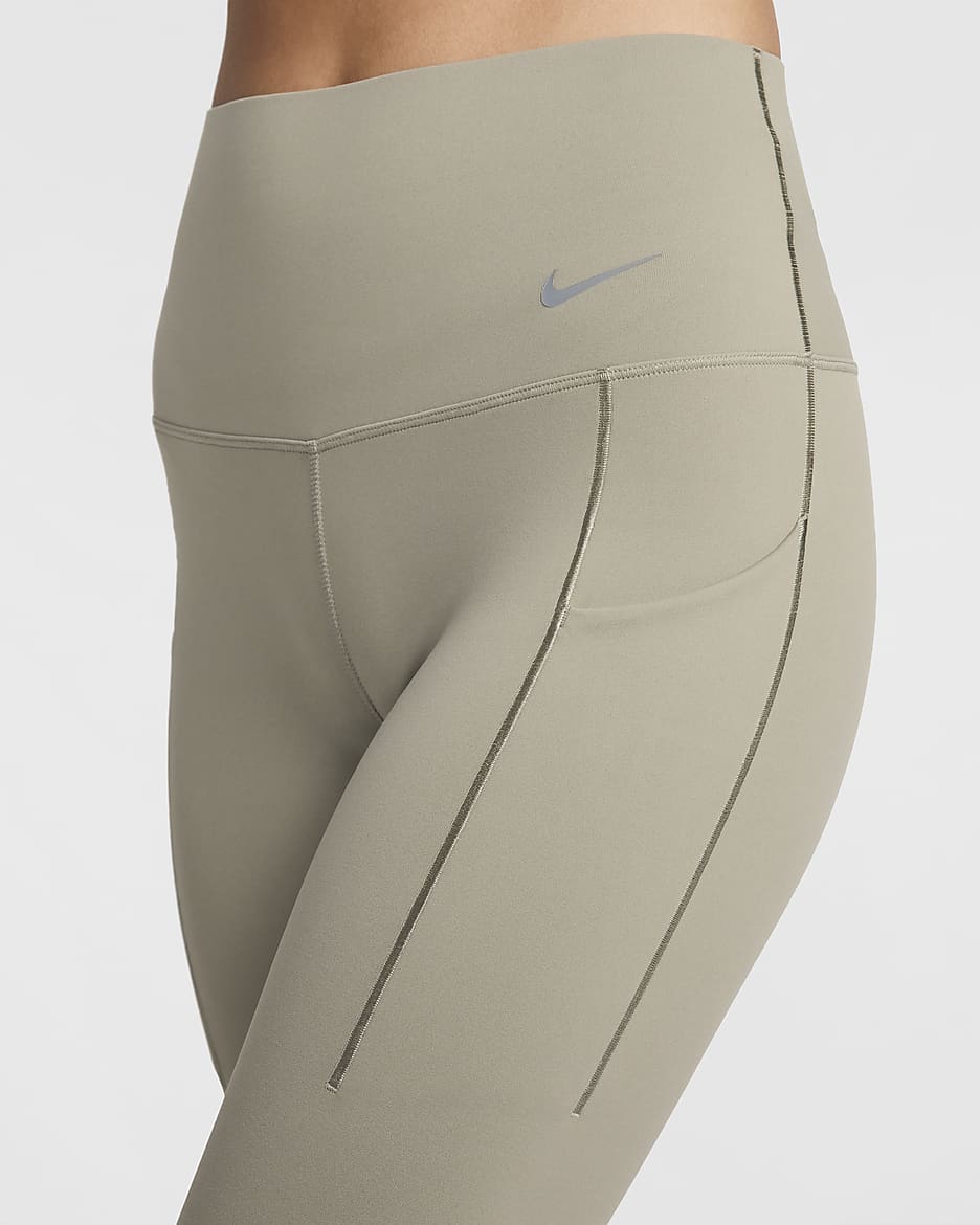 Leggings de 7/8 de tiro alto y sujeción media con bolsillos para mujer Nike Universa - Militar claro/Negro