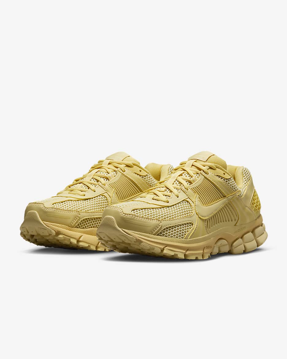 Nike Zoom Vomero 5 Women's Shoes - Saturn Gold/Lemon Wash