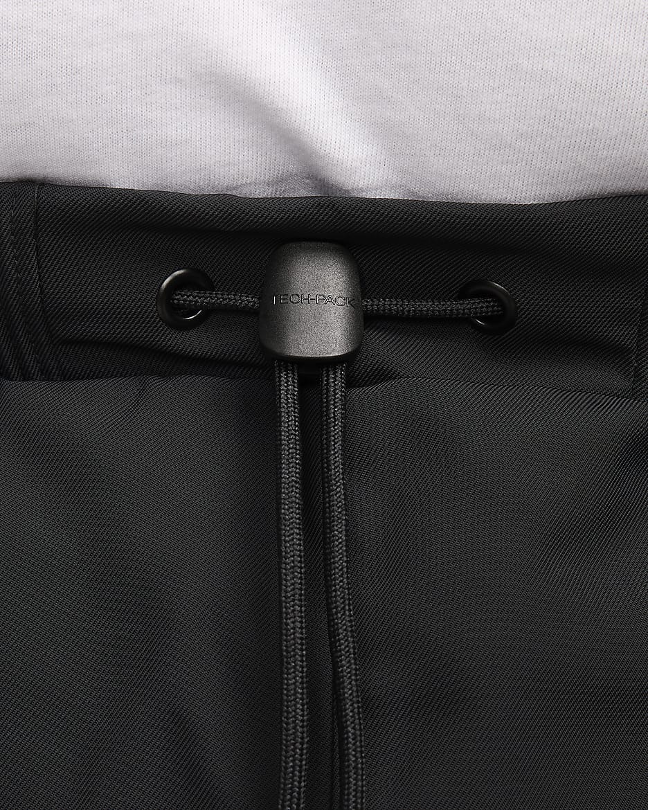 Nike Sportswear Tech Pack Utility-Webshorts für Herren - Schwarz/Schwarz/Schwarz