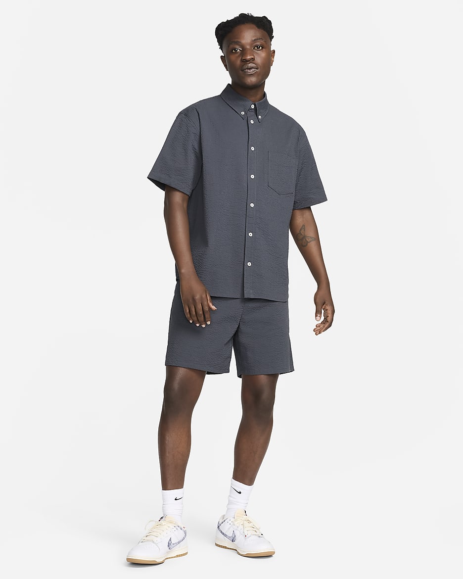 Nike Life Men's Short-Sleeve Seersucker Button-Down Shirt - Anthracite/Anthracite