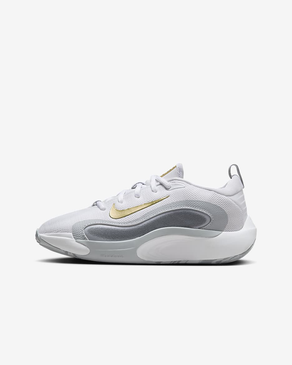 Tenis de básquetbol para niños grandes Nike IsoFly - Blanco/Gris azulado/Gris lobo/Estrella de oro metálico