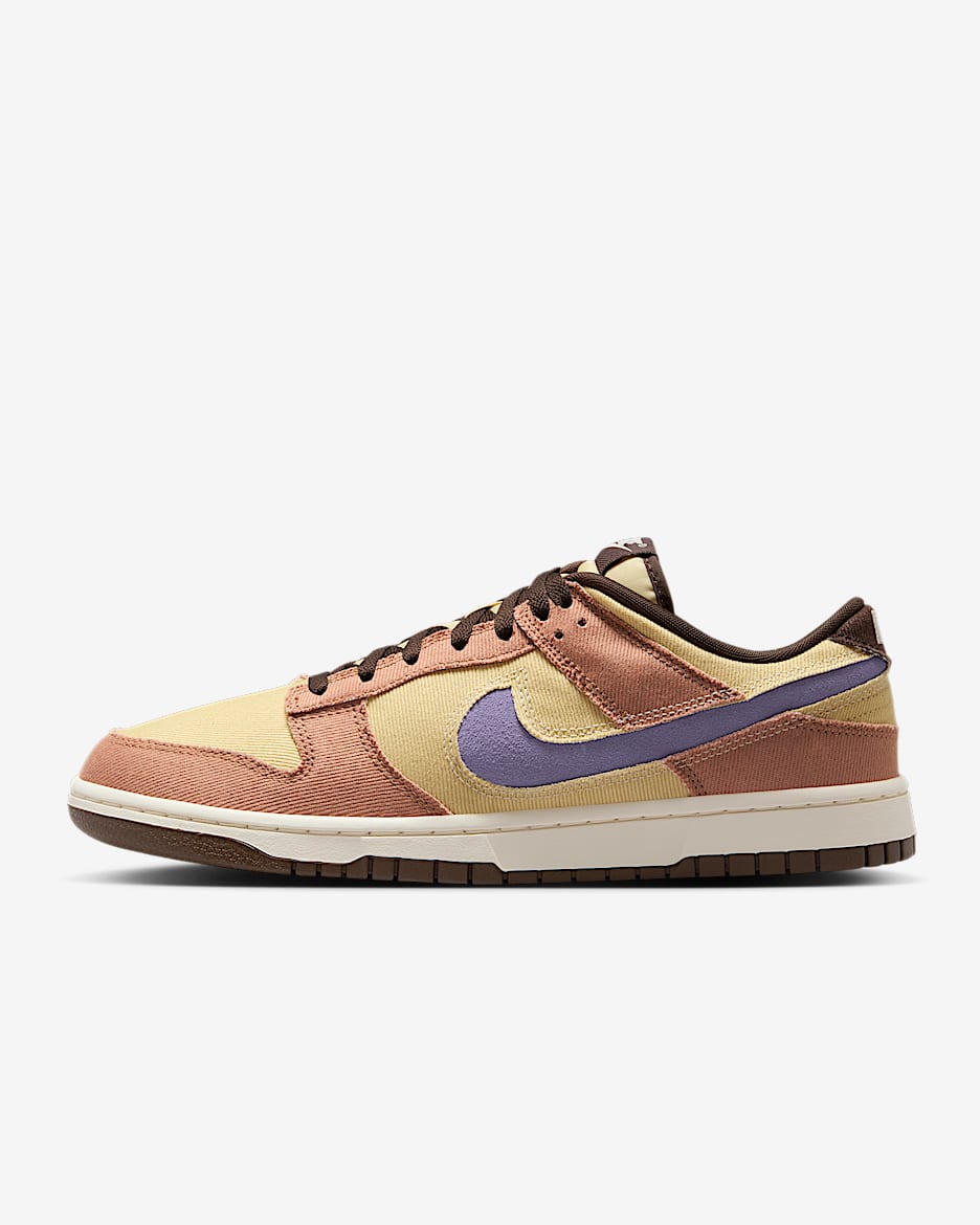 Tenis para hombre Nike Dunk Low Retro SE - Arcilla empolvado/Oro team/Marrón barroco/Amatista empolvado