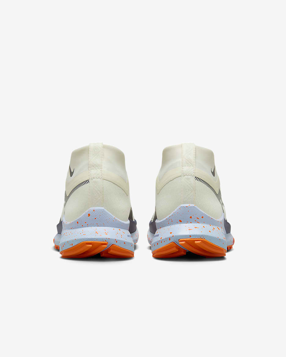 Nike Pegasus Trail 4 GORE-TEX Su Geçirmez Arazi Tipi Erkek Koşu Ayakkabısı - Sea Glass/Total Orange/Blue Tint/Purple Ink