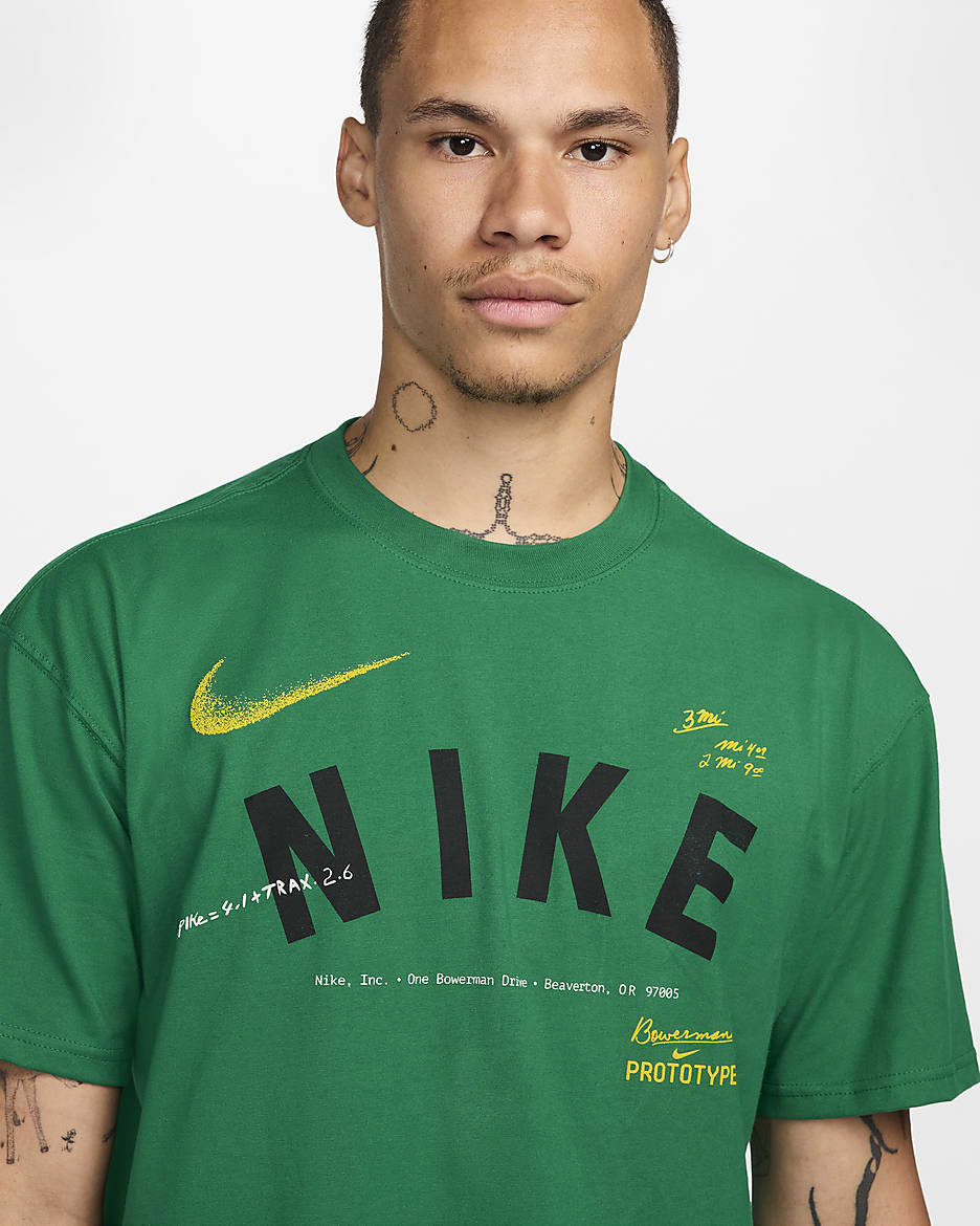 Nike Sportswear Men's Max90 T-Shirt - Malachite/Speed Yellow