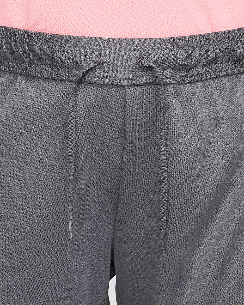 Nike Strike Dri-FIT Fußballshorts für Damen - Iron Grey/Schwarz/Sunset Pulse