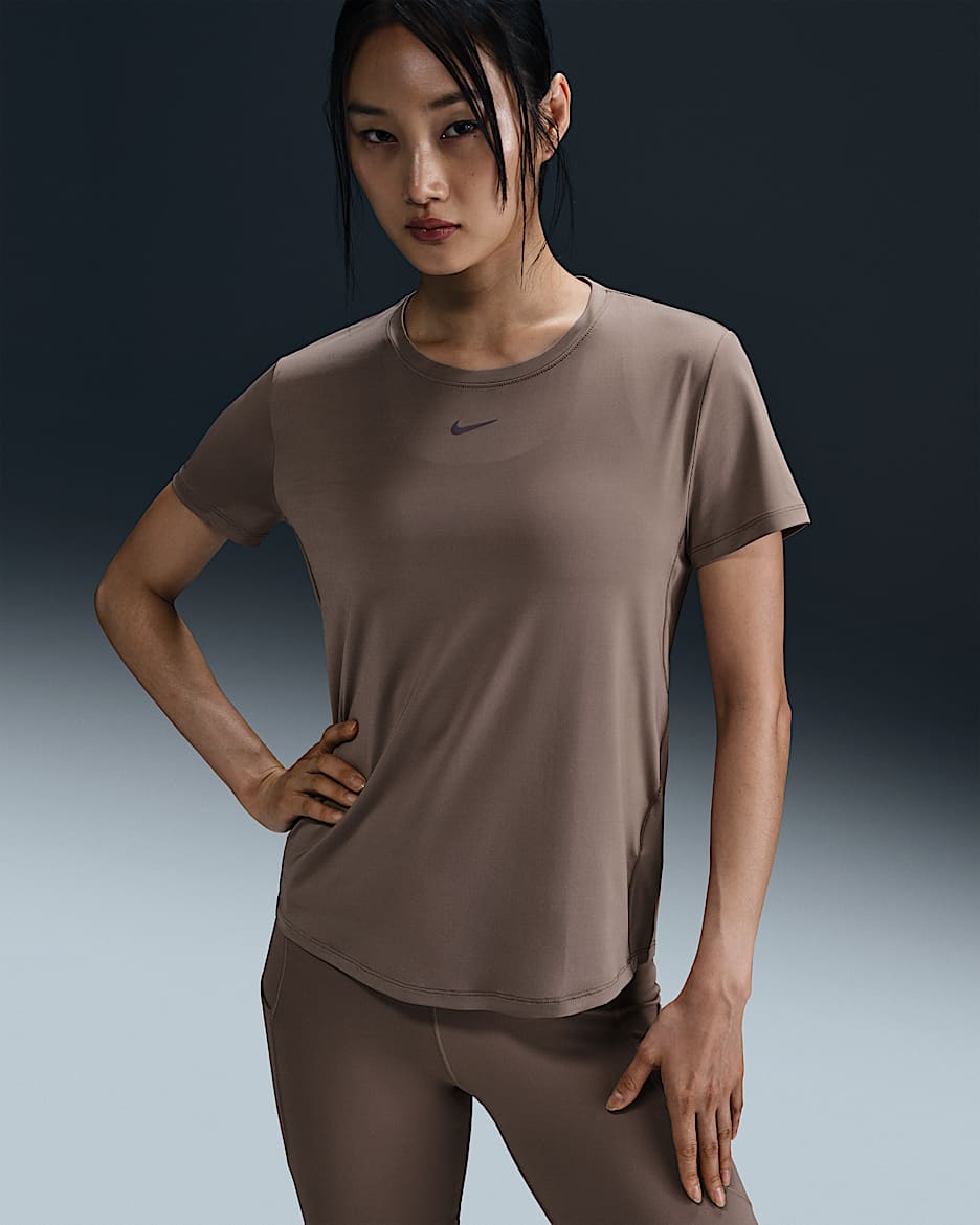 เสื้อแขนสั้นผู้หญิง Dri-FIT Nike One Classic - Mink Brown/ดำ