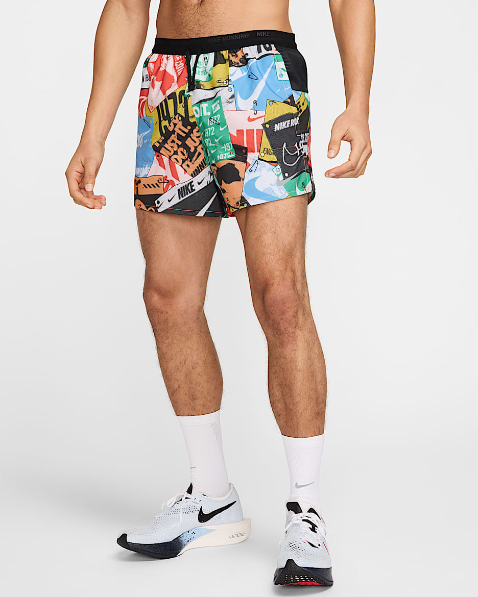 Shorts de correr Dri-FIT de 13 cm con forro de ropa interior para hombre Nike Stride Run Energy - Naranja total/Negro/Negro