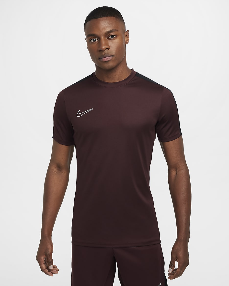 Męska koszulka piłkarska z krótkim rękawem Dri-FIT Nike Academy - Burgundy Crush/Czerń/Biel