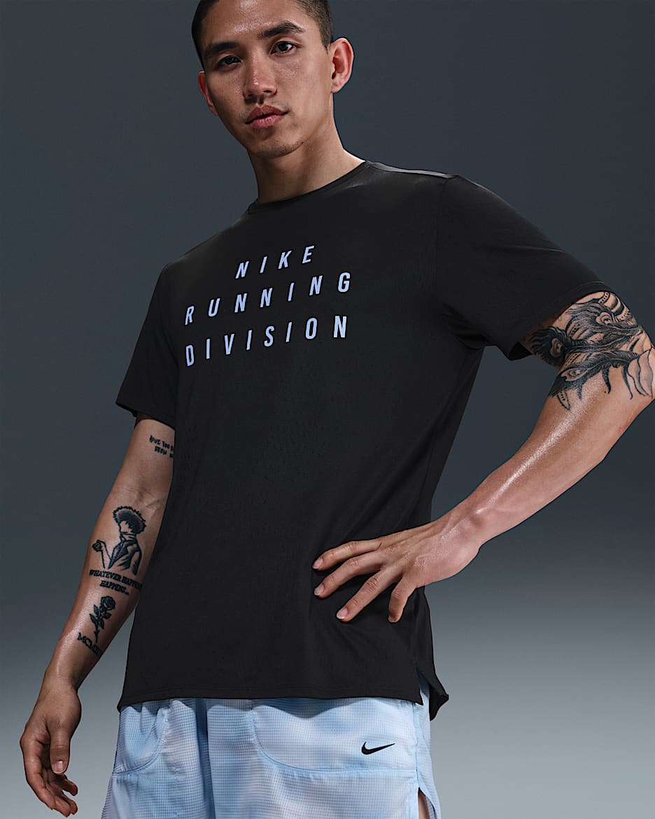 ナイキ ランニング ディビジョン メンズ Dri-FIT ショートスリーブ ランニング トップ - ブラック/ブラック/サイキックブルー