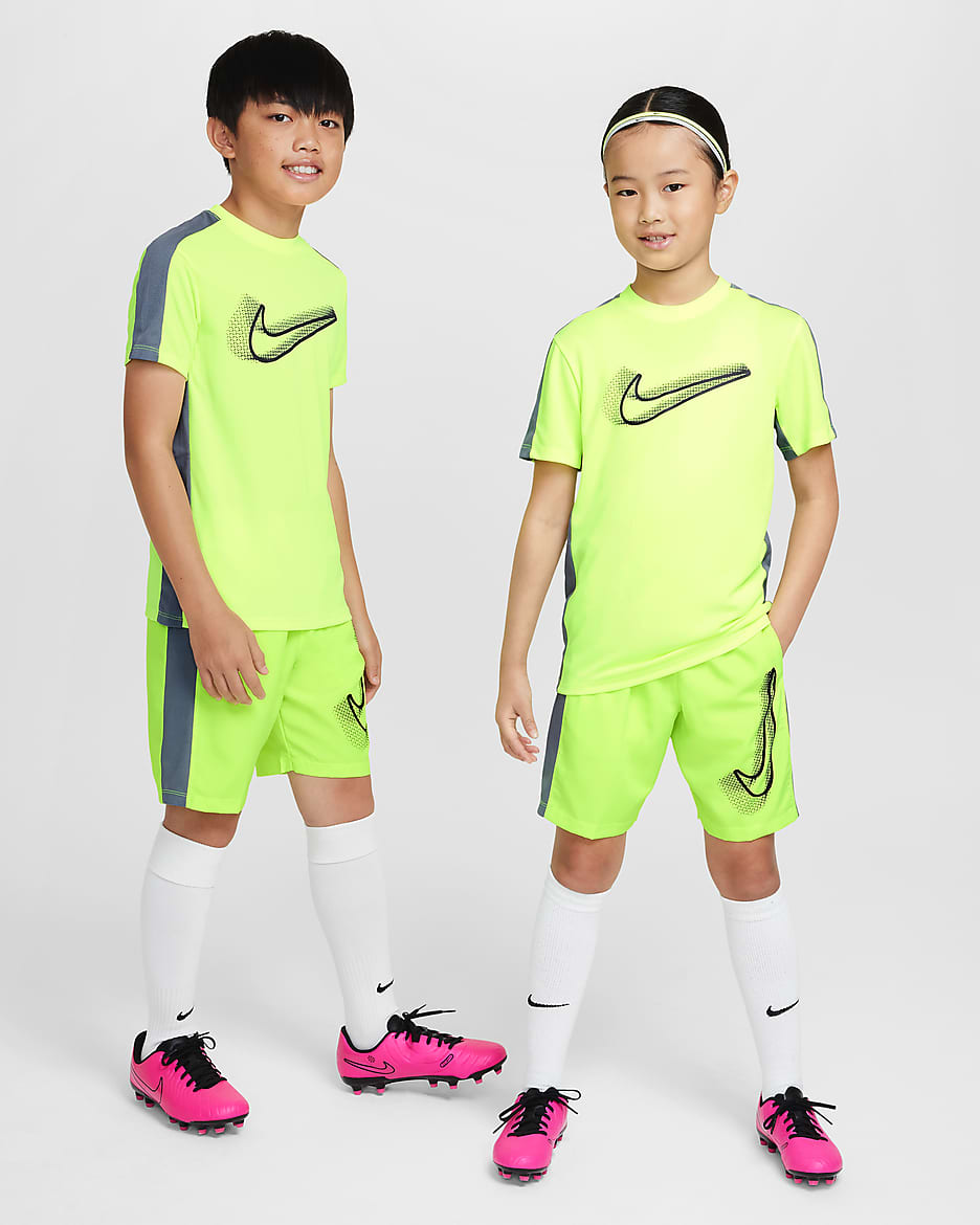 Ποδοσφαιρικό σορτς Nike Academy23 για μεγάλα παιδιά - Volt/Cool Grey/Μαύρο