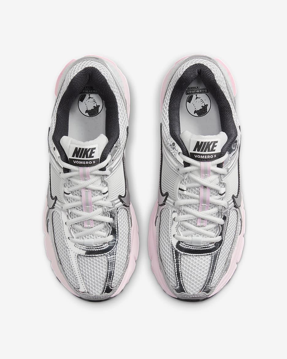 Tenis para mujer Nike Zoom Vomero 5 - Polvo fotón/Espuma rosa/Rosa suave medio/Plata metalizado