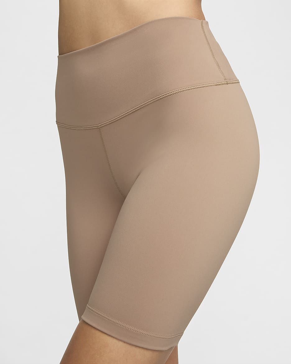 Nike One Bike Shorts mit hohem Taillenbund für Damen (ca. 20,5 cm) - Desert Dust/Schwarz