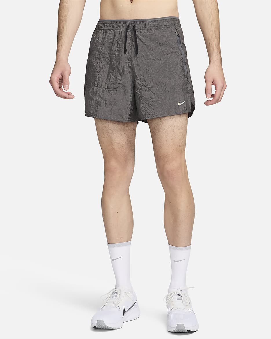 ナイキ ストライド ランニング ディビジョン メンズ Dri-FIT 13cm ランニングショートパンツ (インナー付き) - アイアングレー/ブラック