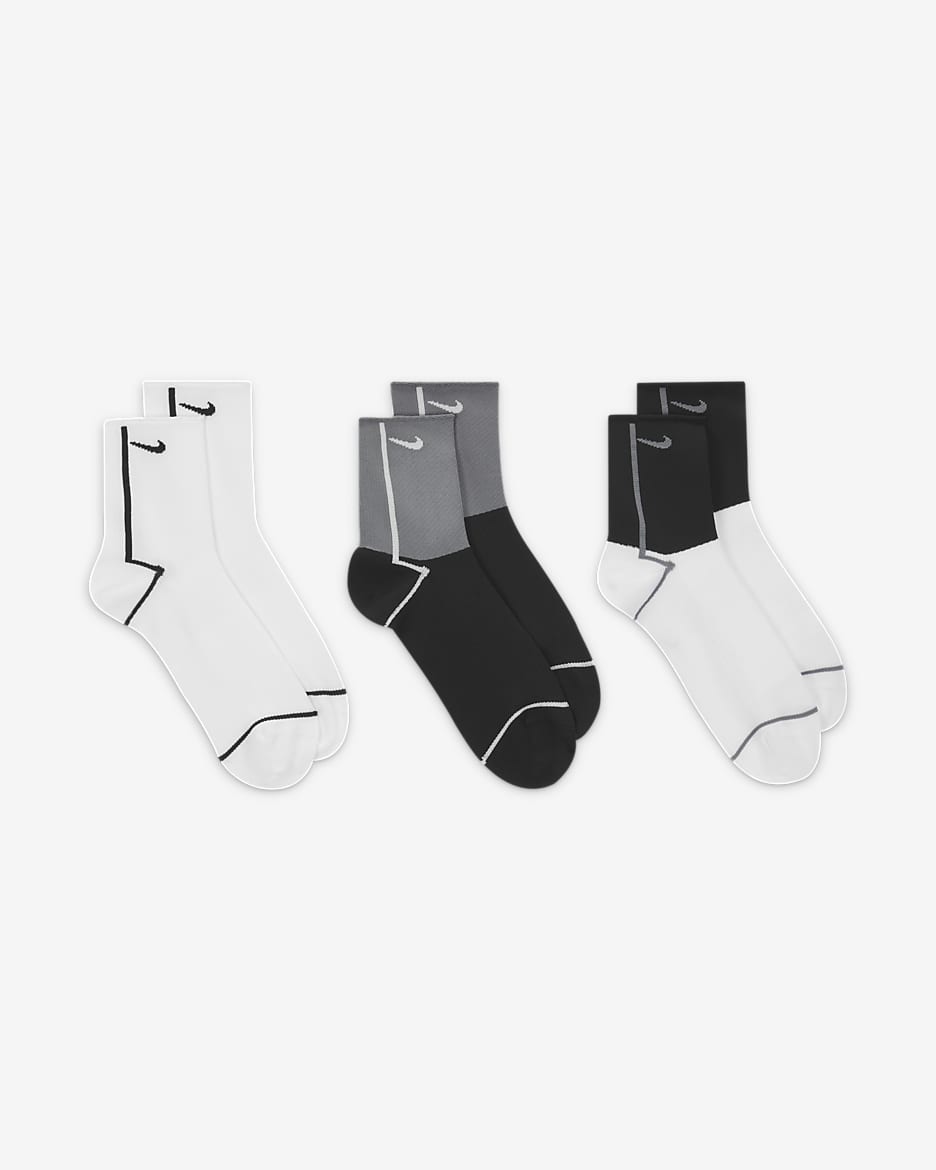 Chaussettes de training Nike Everyday Plus Lightweight pour Femme (3 paires) - Multicolore