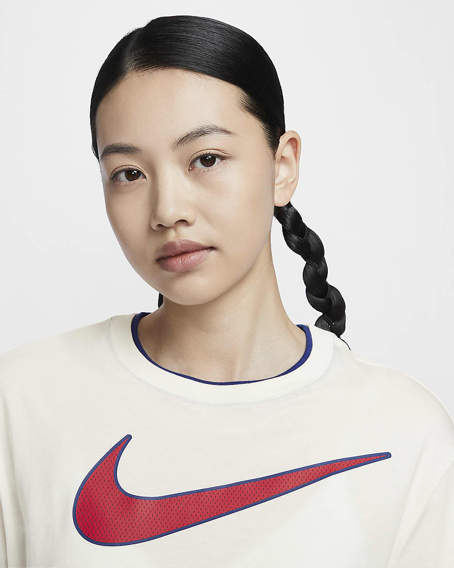 เสื้อแขนสั้นผู้หญิง Nike Sportswear - Sail