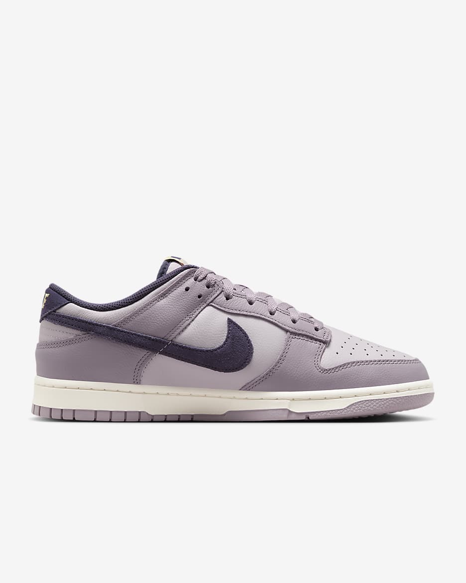 Nike Dunk Low Retro SE Men's Shoes - Light Violet Ore/Platinum Violet/Team Gold/Dark Raisin