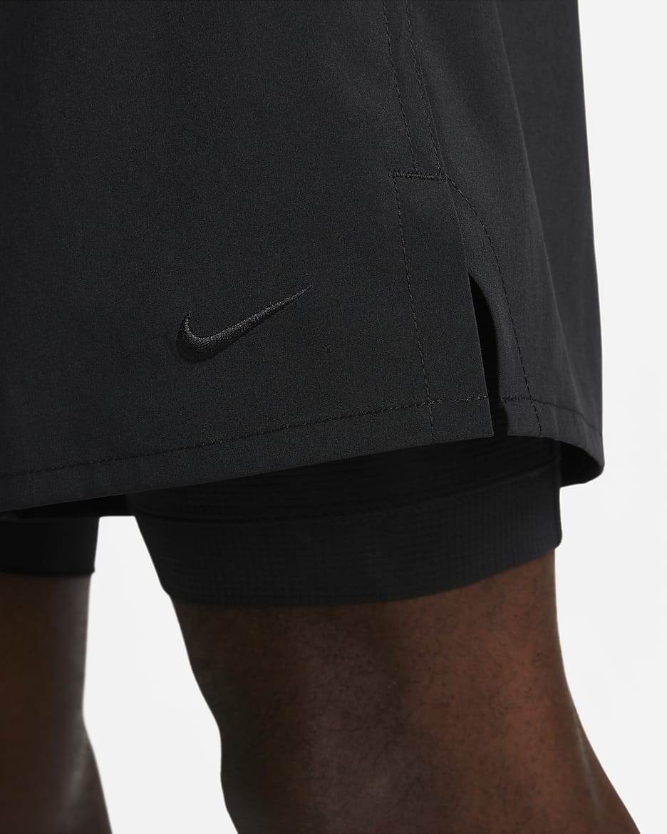 Alsidige Nike Unlimited Dri-FIT-2-i-1-shorts (18 cm) til mænd - sort/sort/sort/sort