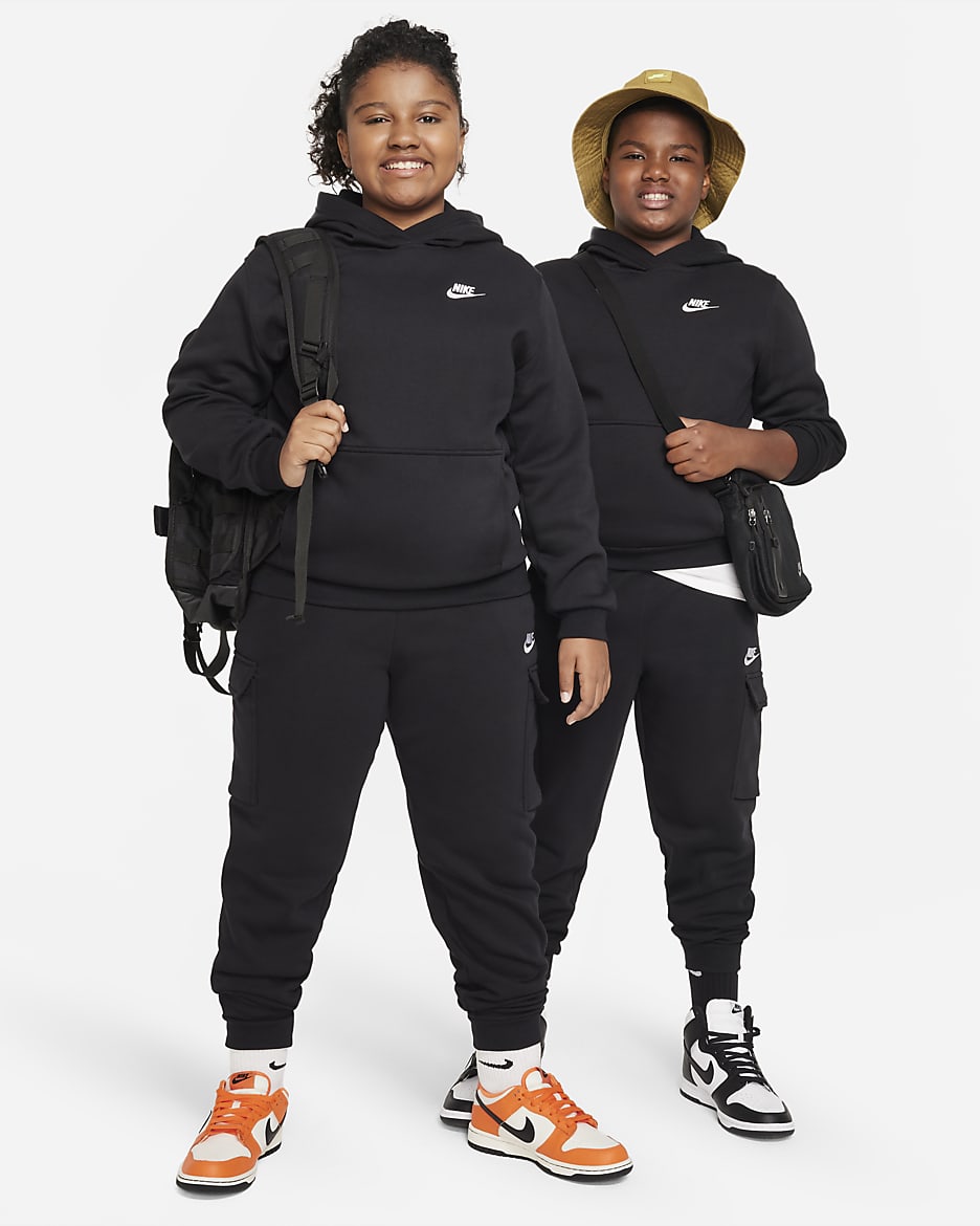 Nike Sportswear Club Fleece Hoodie für ältere Kinder (erweiterte Größe) - Schwarz/Weiß