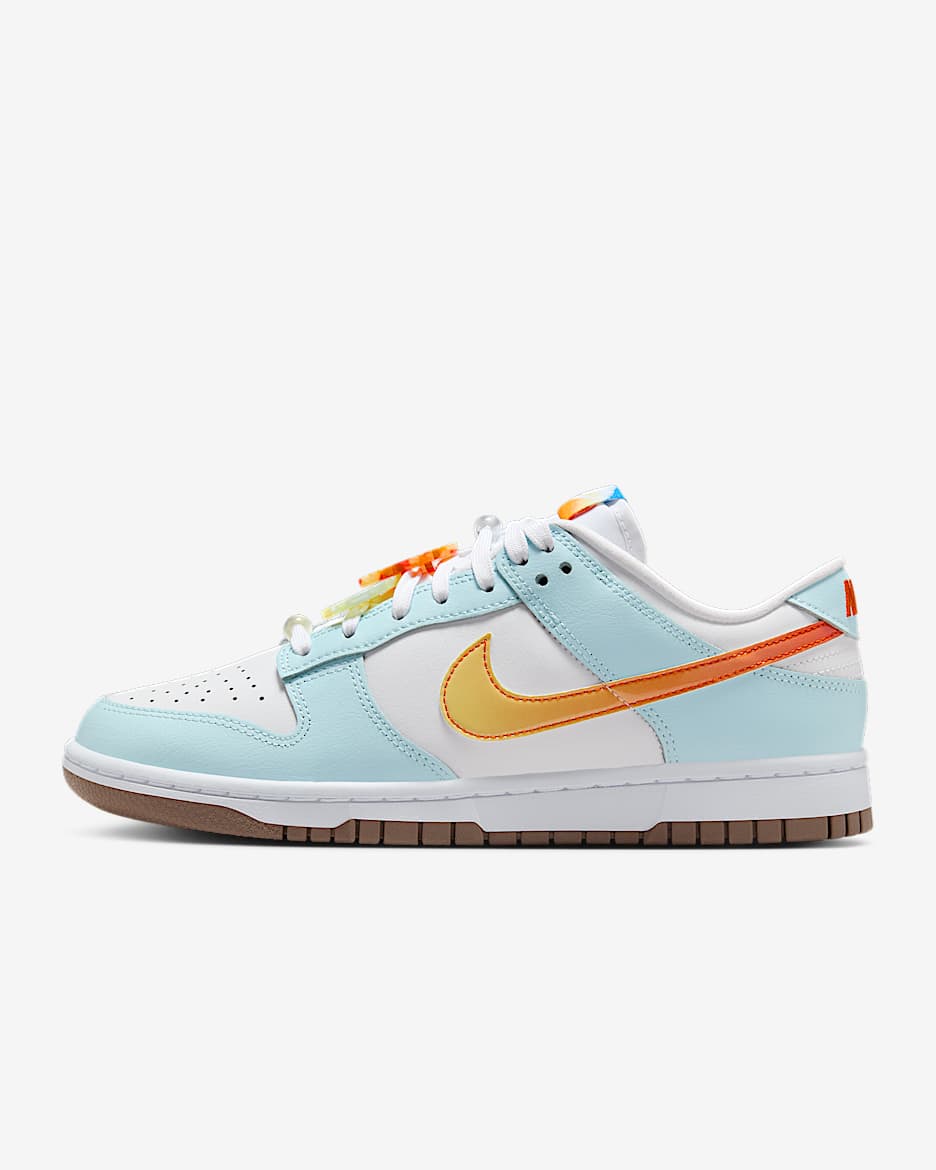 Tenis para mujer Nike Dunk Low LX - Blanco/Blanco/Azul glacial/Multicolor