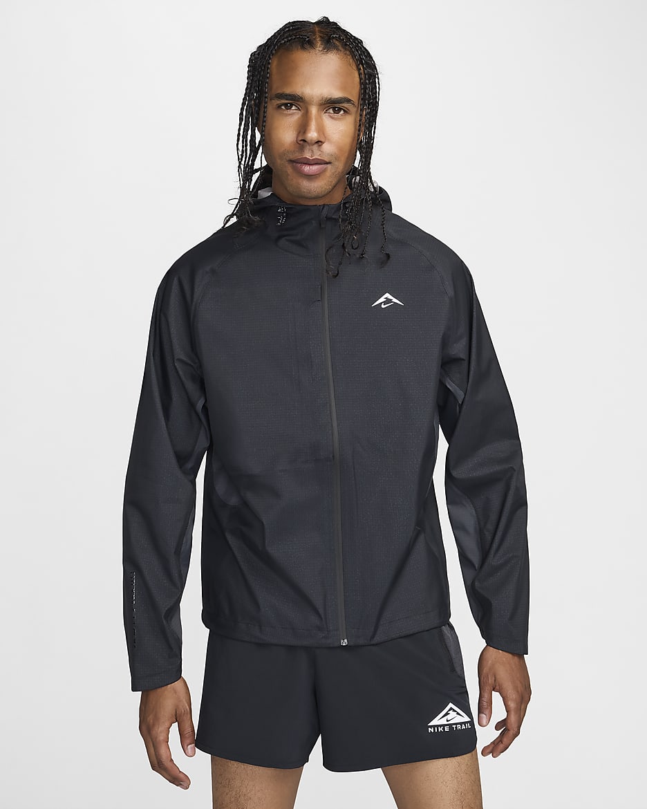 Nike Cosmic Peaks Men's Storm-FIT ADV Running Jacket - Black/Summit White