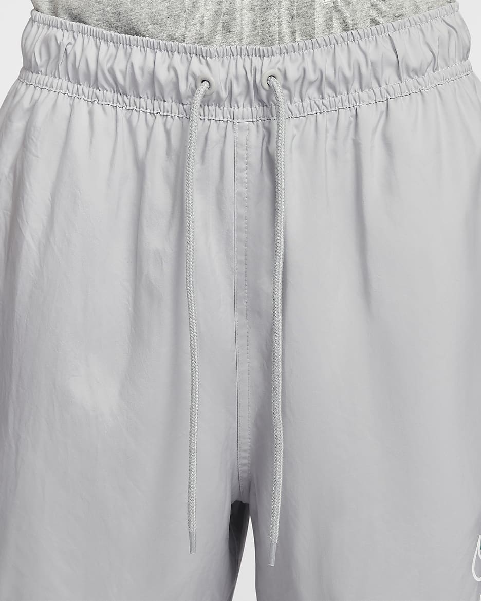 Nike Club Men's Woven Flow Shorts - Light Smoke Grey