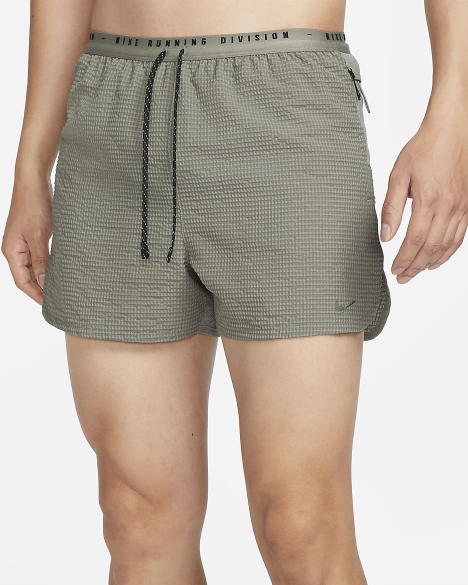 Shorts de correr Dri-FIT ADV de 10 cm con forro de ropa interior para hombre Nike Running Division - Estuco oscuro