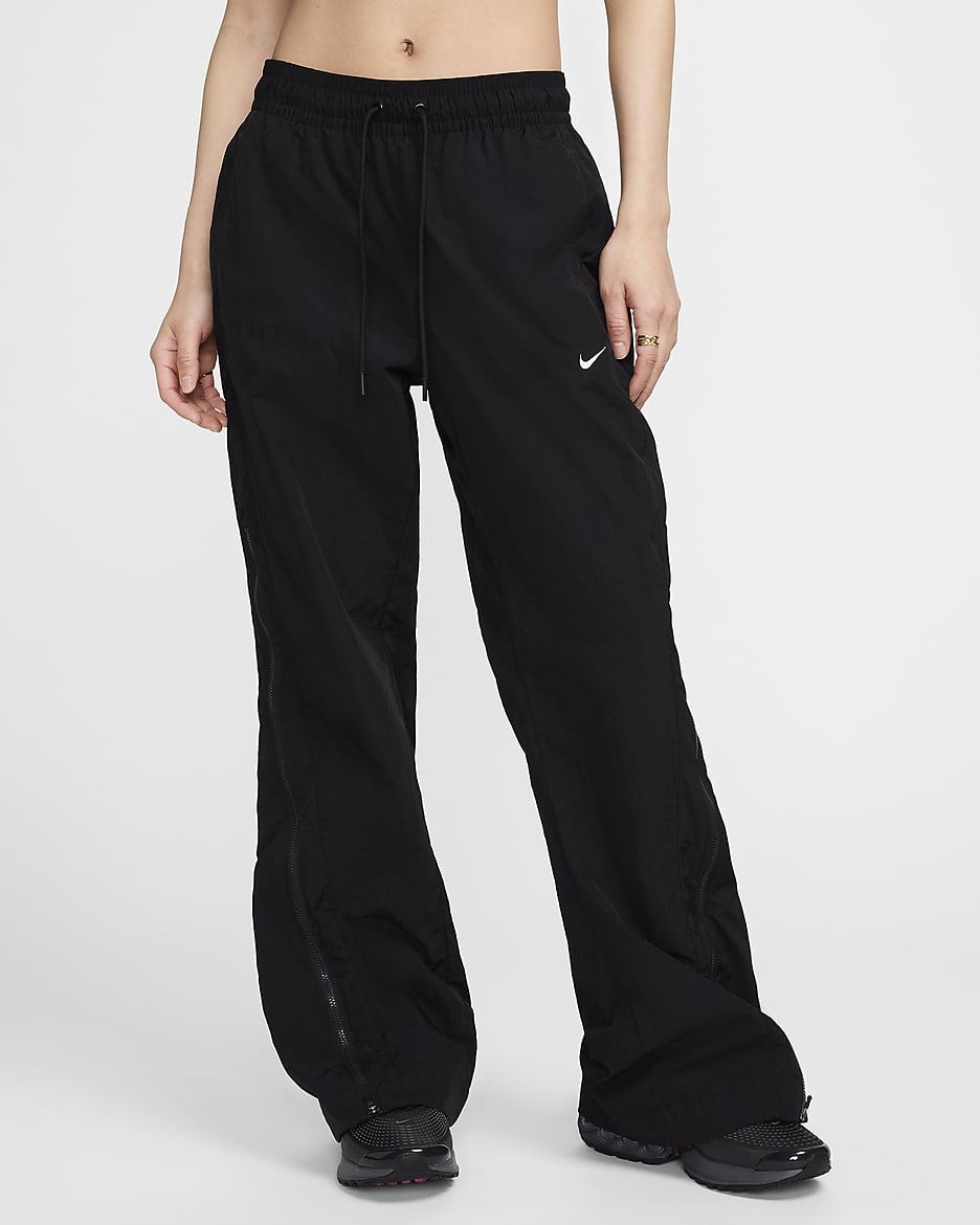 Nike Sportswear Collection Women's Mid-Rise Repel Zip Trousers - Black/White