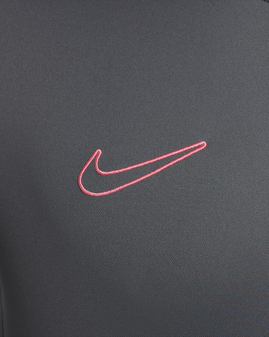 Męska koszulka piłkarska z zamkiem 1/2 Dri-FIT Nike Academy - Iron Grey/Czerń/Sunset Pulse